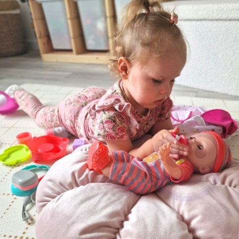 WOOPIE ROYAL Zestaw Opiekunka Lalka Bobas z Akcesoriami 19 el. WOOPIE ROYAL Zestaw Opiekunka Lalka Bobas z Akcesoriami 19 el.