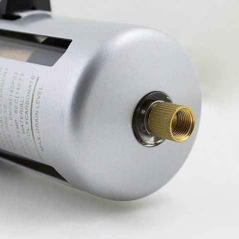 Filtr sprężonego powietrza 1/2" z reduktorem ciśnienia i manometrem 10 bar Filtr sprężonego powietrza 1/2" z reduktorem ciśnienia i manometrem 10 bar