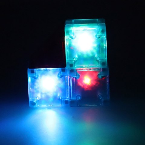 Klocki magnetyczne świecące 32 el. Kik Sp. z o. o. Sp. k. Klocki magnetyczne świecące 32 el. Kik Sp. z o. o. Sp. k.