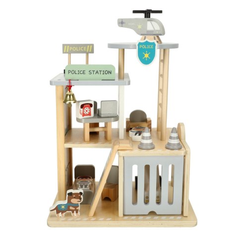 Parking drewniany garaż komisariat policji tor + radiowóz helikopter Kik Sp. z o. o. Sp. k.