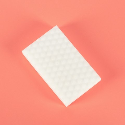 Magiczna gąbka z melaminy usuwa trudne plamy Kik Sp. z o. o. Sp. k.