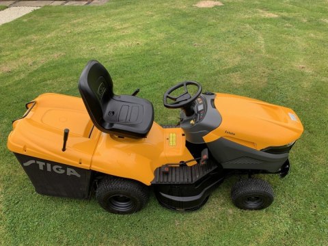 Stiga Traktor ogrodowy STIGA Estate 792W | Mocny silnik, Duży Kosz 300 L Stiga Traktor ogrodowy STIGA Estate 792W | Mocny silnik, Duży Kosz 300 L