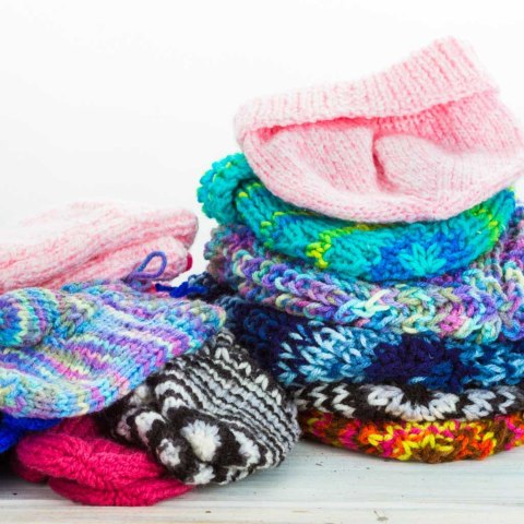 Maszyna do szycia krosno dziewiarska 22-igłowa + 2 kłębki włóczki Kik Sp. z o. o. Sp. k.