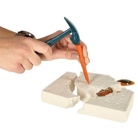 Wykopaliska skamieliny owadów bursztynów zestaw archeologiczny mały archeolog bursztyn Kik Sp. z o. o. Sp. k.