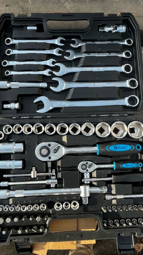 E-hurtownia Zestaw kluczy nasadowych 108 el crv bituxx grzechotki torx w walizce