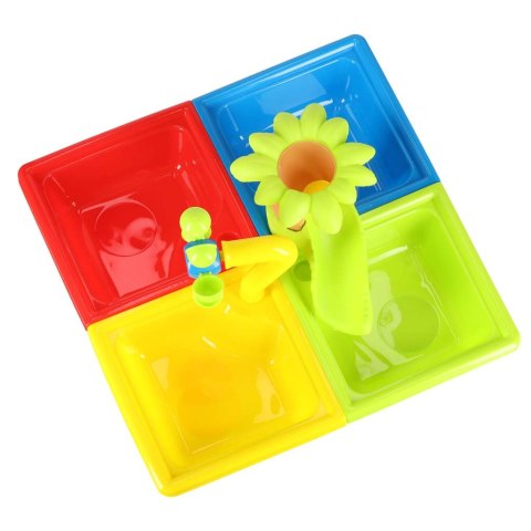 Stolik wodny cztery części piaskownica łopatki konewka stołek Kik Sp. z o. o. Sp. k.